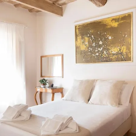 Villino Gemma, Elegant Living With A Tuscan Touch アパート